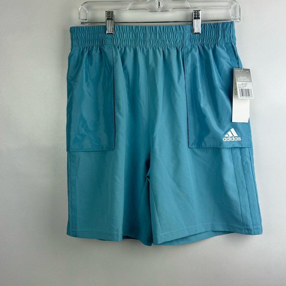 Adidas boys Aeroready shorts with tie and pockets.  Boys 18/20‎ NWT